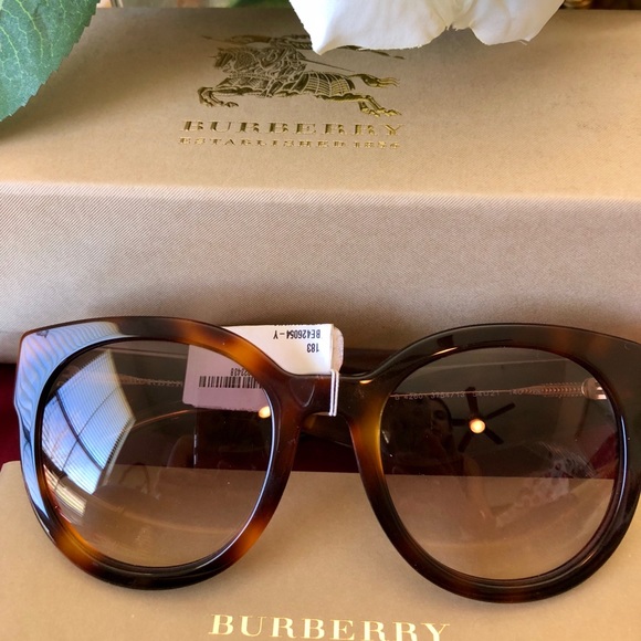 Burberry Accessories - Burberry Sunglasses Authentic NWT